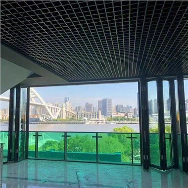 বহিরাগত ভাঁজ দরজা